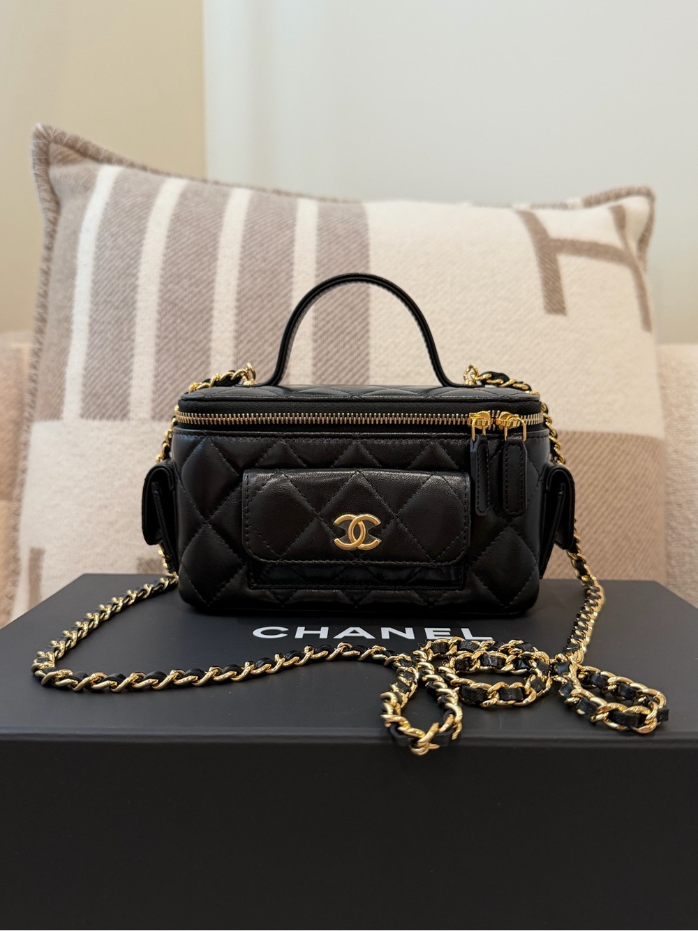 Chanel Black Quilted Kelly Pocket Vanity Crossbody Bag with Gold Hardware